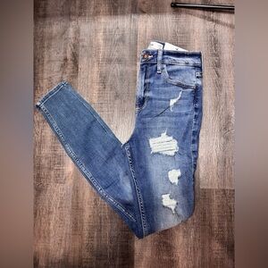 NWT Hollister High Rise Super Curvy Jeans